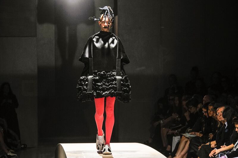 articles/2013/09/28/commes-de-garcons-spring-summer-2014/130928-garcons-tease_f5jmc6