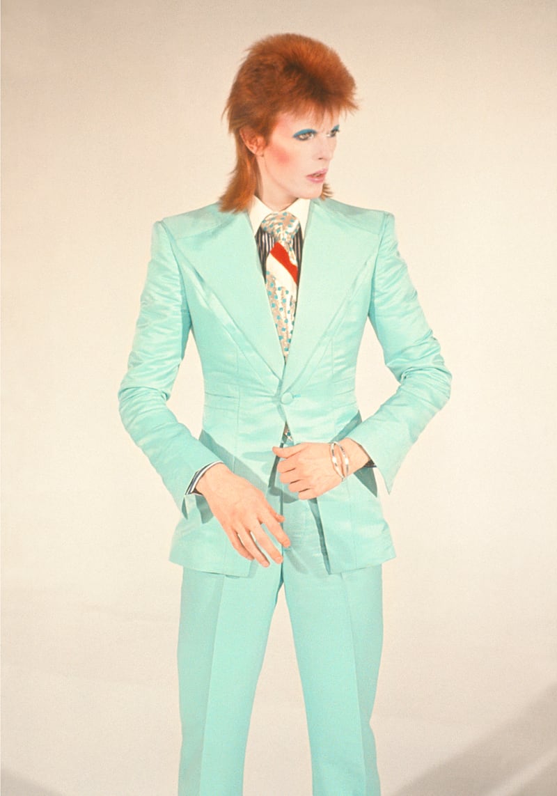 201113-stern-bowie-embed2_yc2vkt