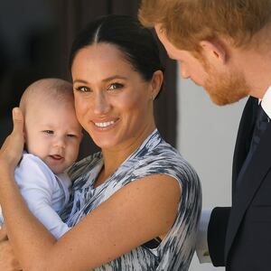 211006-harry-meghan-child-embed-02_soqgap