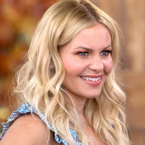 "Fuller House" star Candace Cameron Bure smiling
