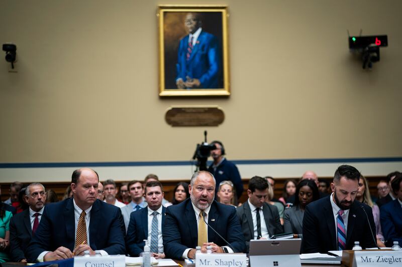 Gary Shapley (center) testifies during a House Oversight and Accountability Committee hearing.
