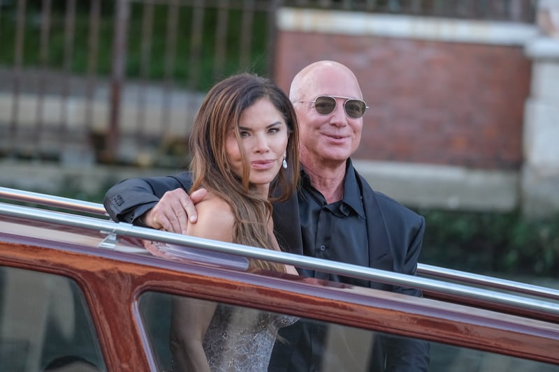 Jeff Bezos and Lauren Sanchez had around 200 A-listers at their Italian wedding.