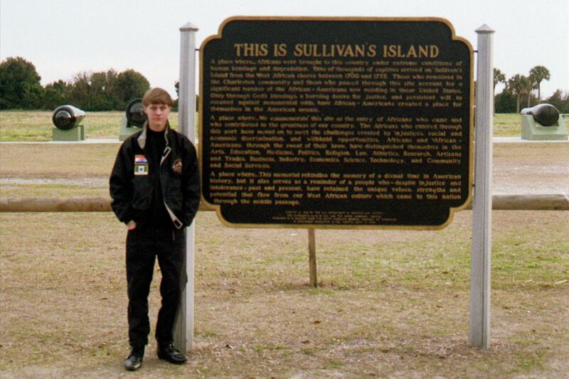 articles/2015/06/20/dylann-roof-visited-slave-plantations-confederate-landmarks-before-massacre/150620-miller-manifesto-timeline-embed1_oux9ny