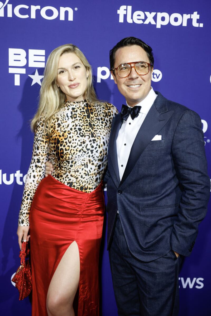 Olivia Nuzzi and Ryan Lizza pose together
