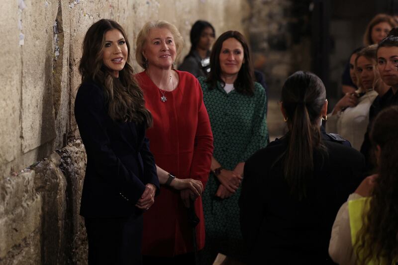 U.S. Secretary of the Department of Homeland Security Kristi Noem visits the Western Wall, Judaism's holiest prayer site, in Jerusalem's Old City, May 25, 2025. REUTERS/Ronen Zvulun