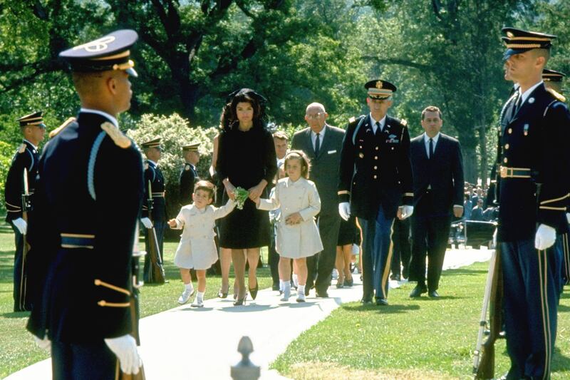 articles/2014/05/29/jackie-kennedy-s-return-to-arlington/140529-jackie-arlington-mills-tease_j8qjvl
