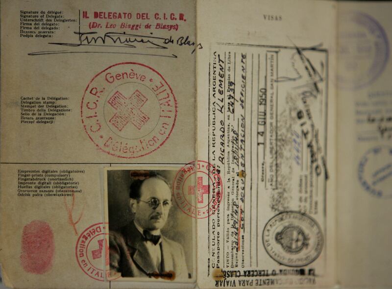 articles/2016/05/14/how-the-israelis-captured-nazi-mastermind-adolf-eichmann/160513-nagorski-eichmann-trial-embed-3_mjr6dp