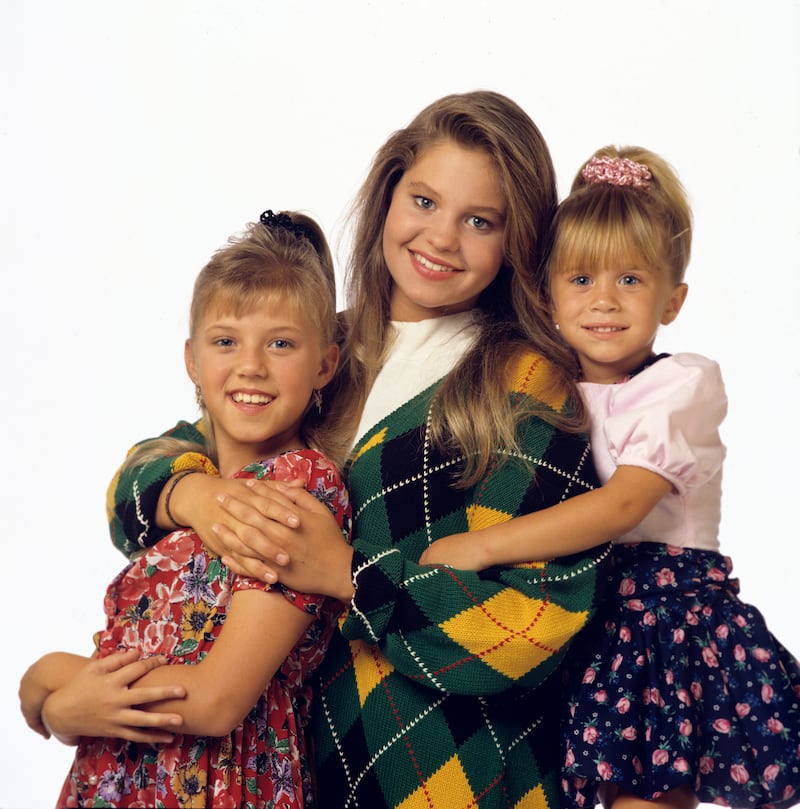 Jodie Sweetin (L), Candace Cameron Bure (C), and Ashley Olsen (R)