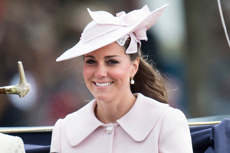 articles/2013/07/22/the-royal-baby-is-already-making-britain-better/130722-kate-middleton-birth-cheat1_ket9n9